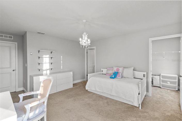 Image No.49-5 Bed Property for sale