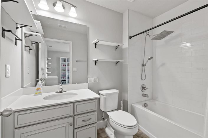 Image No.51-5 Bed Property for sale