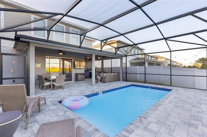 Image No.53-5 Bed Property for sale