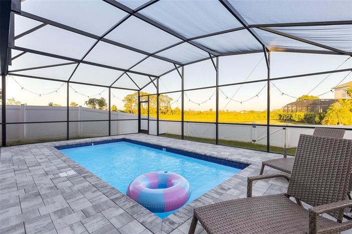 Image No.55-5 Bed Property for sale