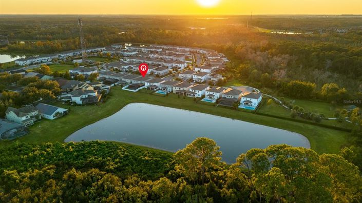 Image No.60-5 Bed Property for sale