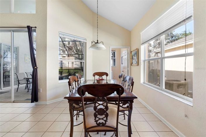 Image No.21-5 Bed Property for sale