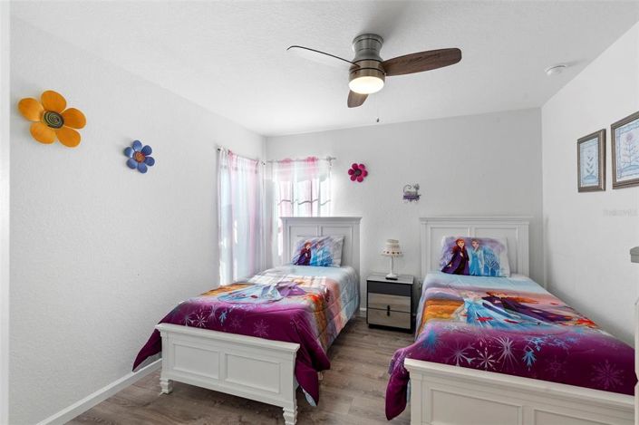 Image No.30-5 Bed Property for sale