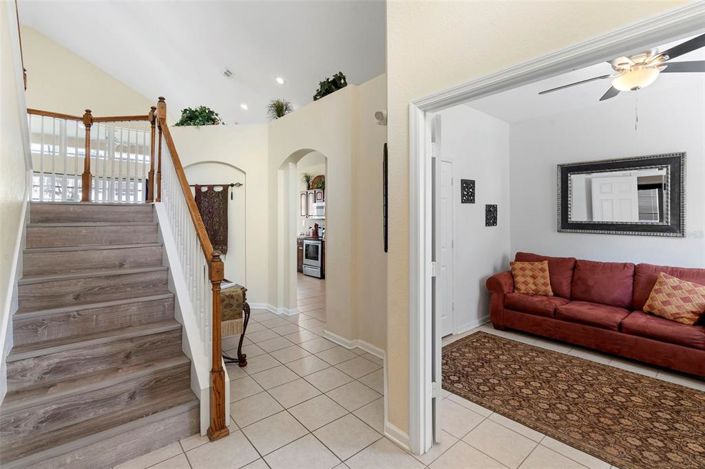 Image No.4-5 Bed Property for sale