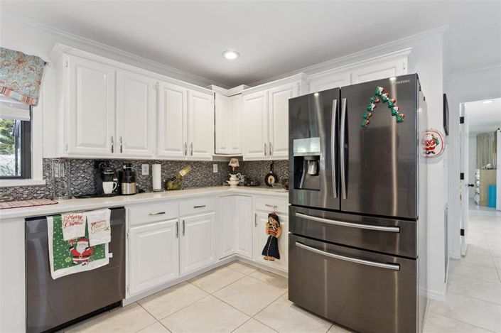 Image No.16-2 Bed Property for sale