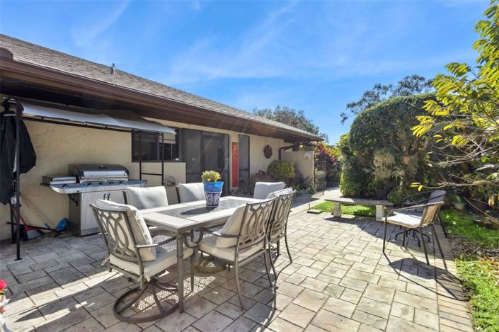 Image No.35-2 Bed Property for sale