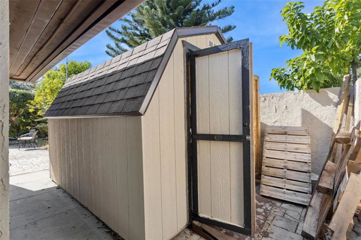 Image No.39-2 Bed Property for sale