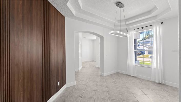 Image No.13-4 Bed Property for sale