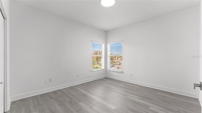 Image No.37-4 Bed Property for sale