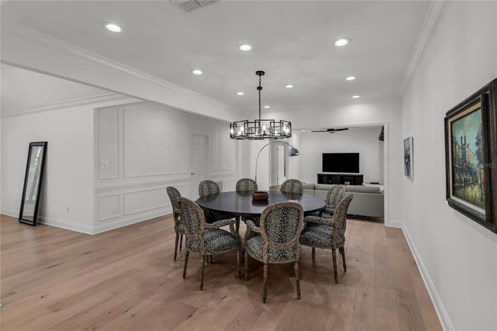 Image No.12-3 Bed Property for sale