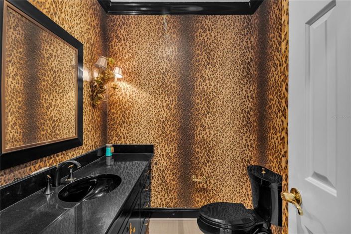 Image No.37-3 Bed Property for sale