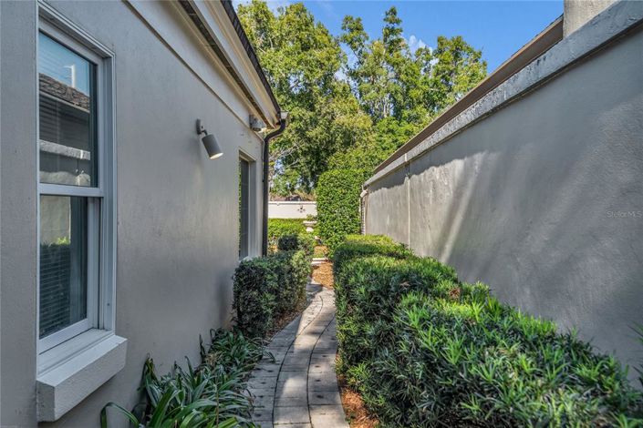 Image No.41-3 Bed Property for sale