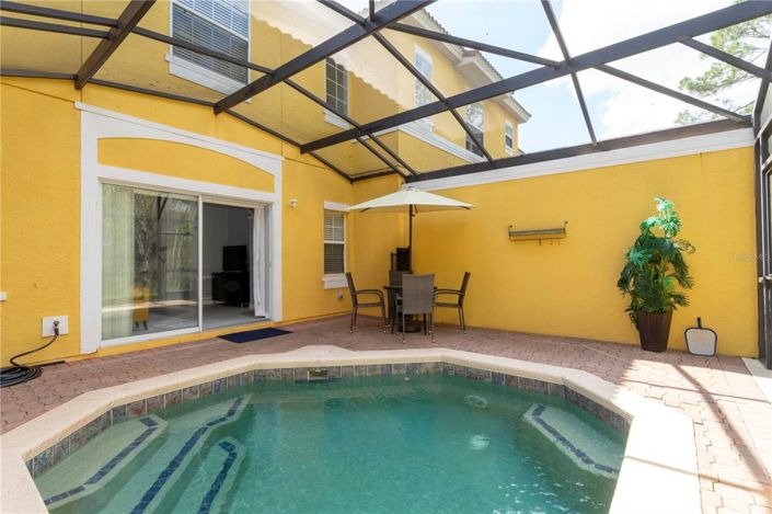 Image No.10-3 Bed Townhouse for sale