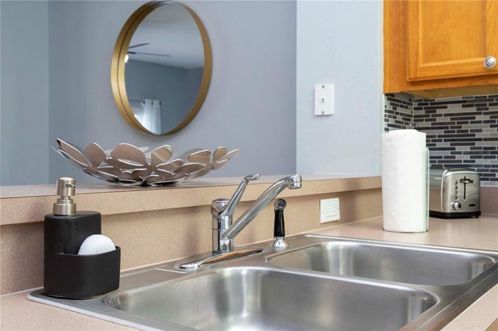 Image No.13-3 Bed Townhouse for sale