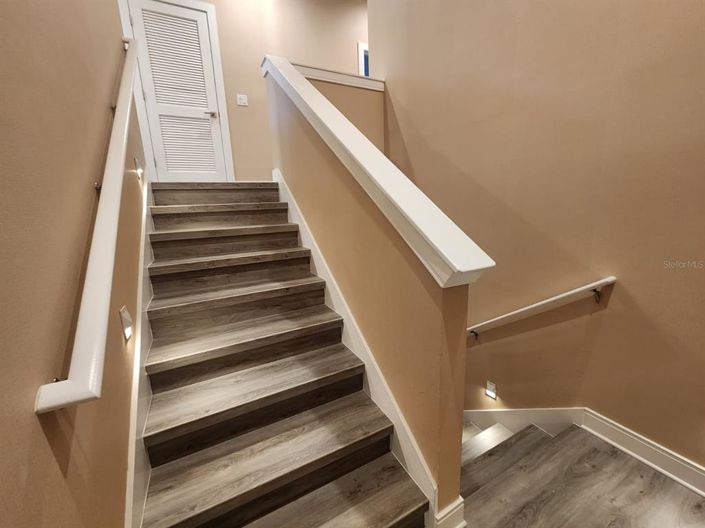 Image No.20-4 Bed Townhouse for sale