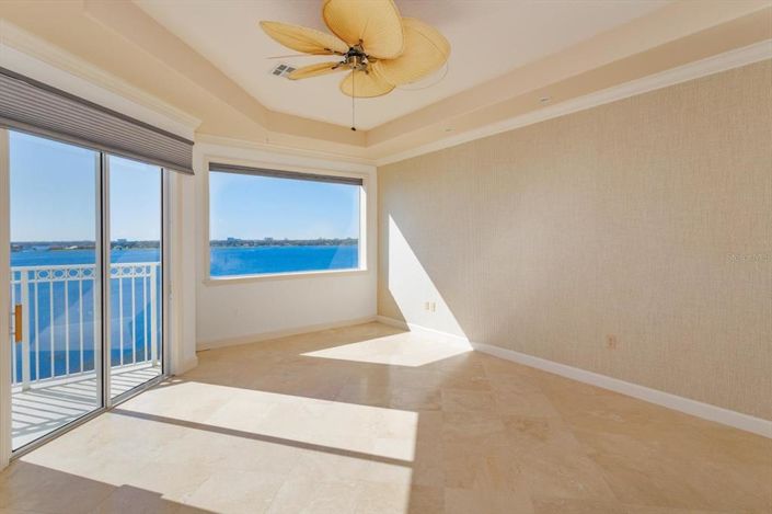 Image No.21-3 Bed Property for sale