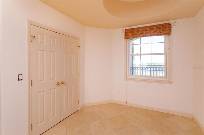 Image No.9-3 Bed Property for sale