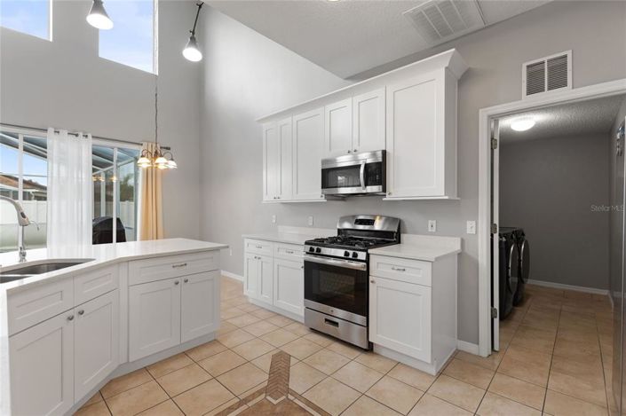 Image No.14-5 Bed Property for sale