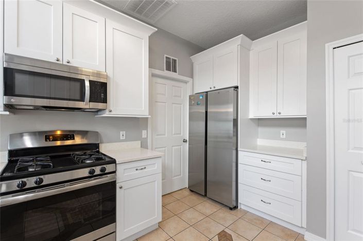 Image No.15-5 Bed Property for sale