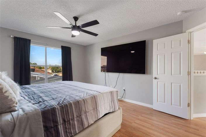 Image No.19-5 Bed Property for sale