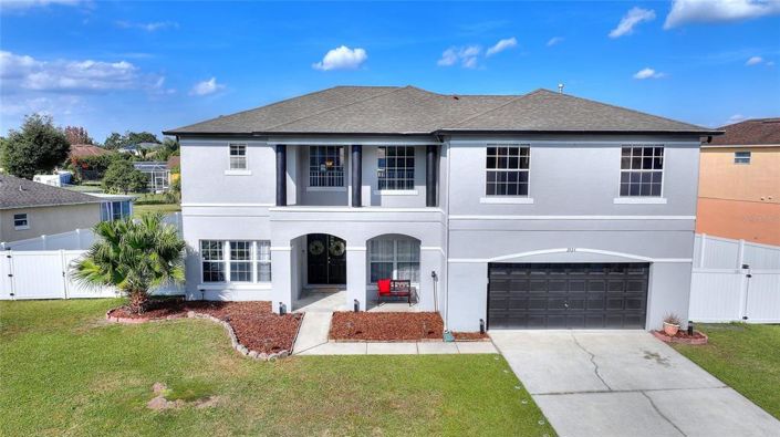 Image No.2-5 Bed Property for sale