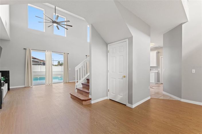 Image No.4-5 Bed Property for sale