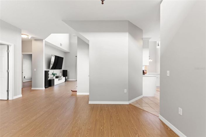 Image No.5-5 Bed Property for sale