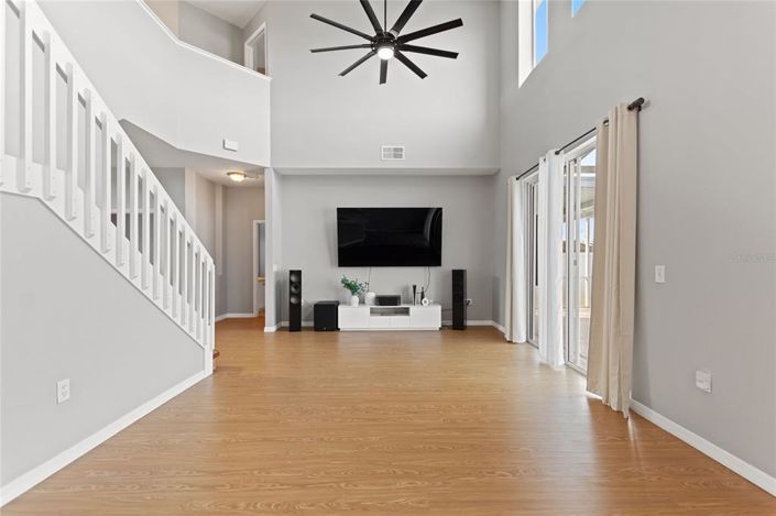 Image No.9-5 Bed Property for sale