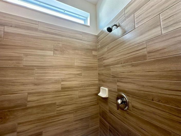 Image No.39-14 Bed Property for sale