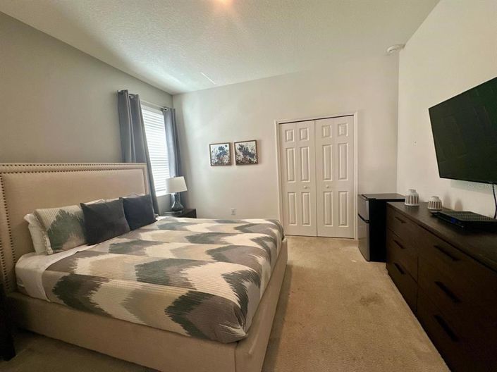 Image No.44-14 Bed Property for sale