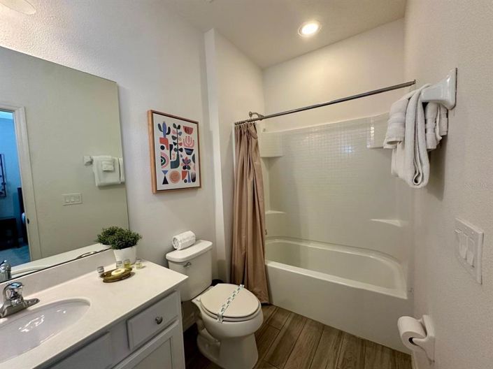 Image No.48-14 Bed Property for sale