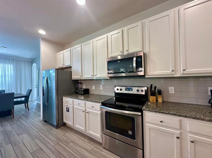 Image No.8-14 Bed Property for sale