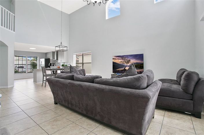 Image No.7-4 Bed Property for sale