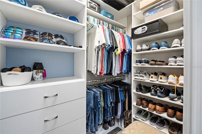 Image No.21-4 Bed Property for sale