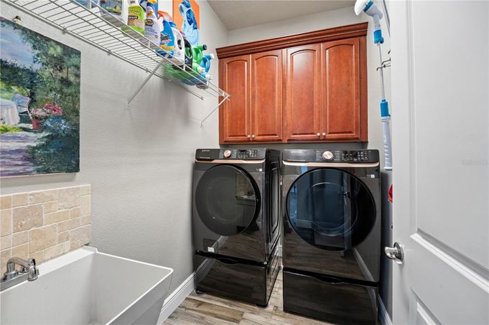 Image No.38-4 Bed Property for sale