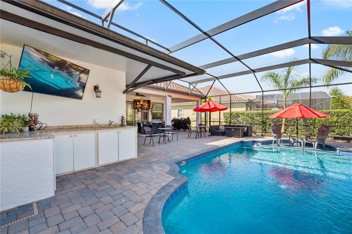 Image No.4-4 Bed Property for sale