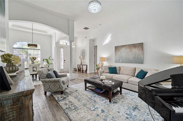 Image No.9-4 Bed Property for sale