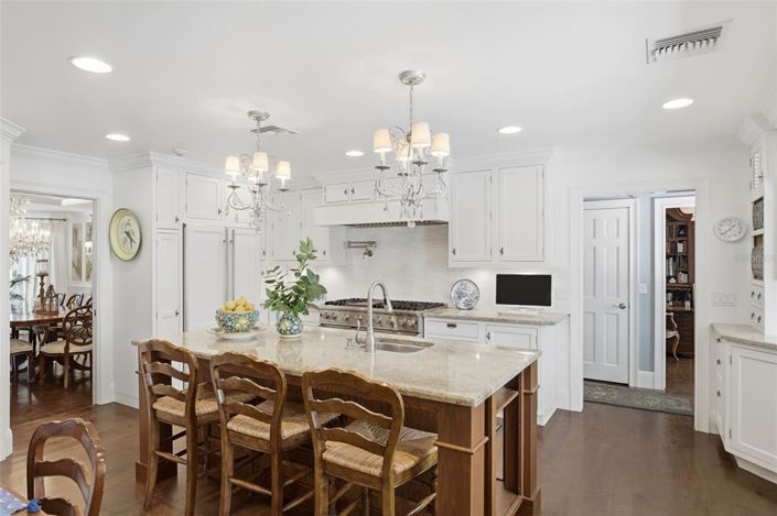 Image No.18-3 Bed Property for sale