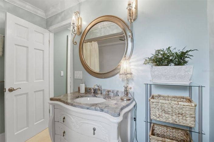 Image No.34-3 Bed Property for sale