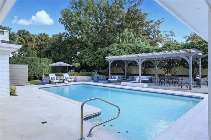 Image No.48-3 Bed Property for sale