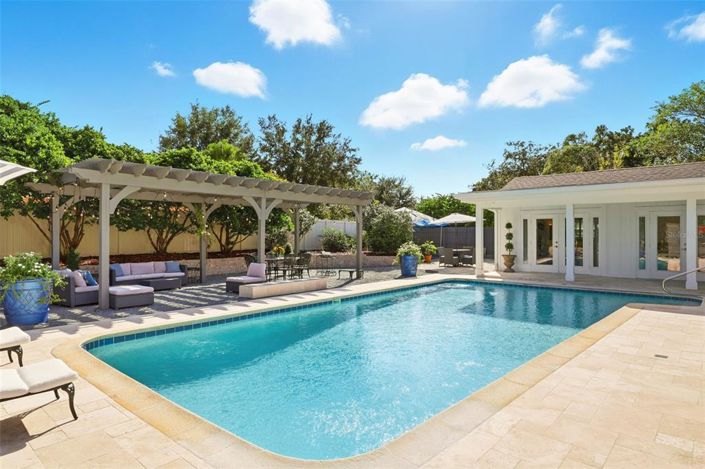 Image No.50-3 Bed Property for sale