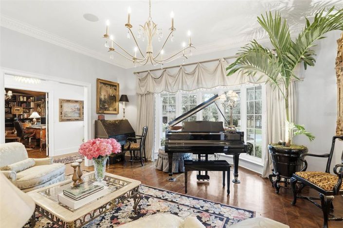 Image No.9-3 Bed Property for sale