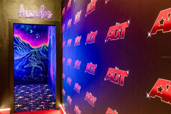 Image No.14-5 Bed Property for sale