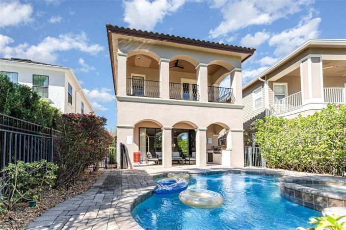 Image No.3-5 Bed Property for sale