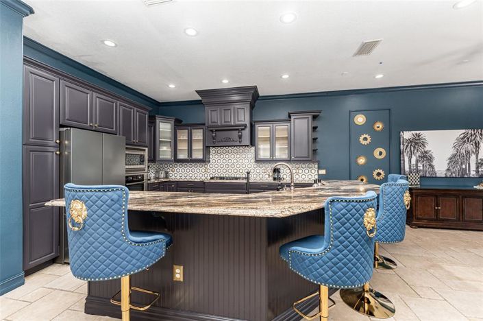 Image No.47-5 Bed Property for sale