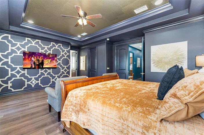 Image No.60-5 Bed Property for sale