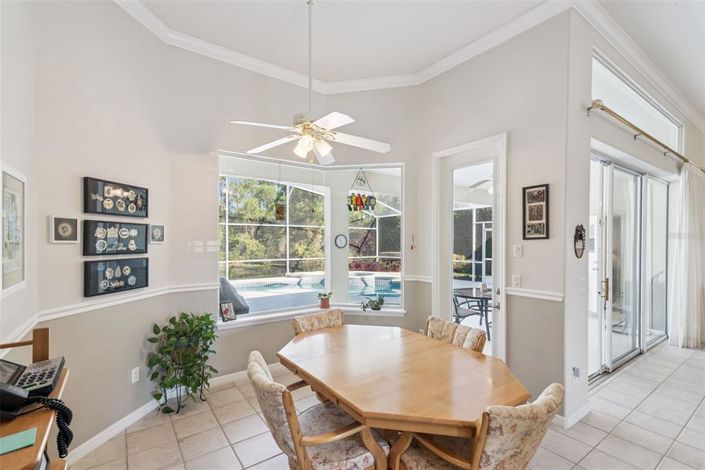 Image No.12-4 Bed Property for sale