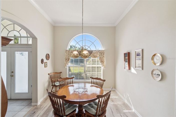 Image No.19-4 Bed Property for sale