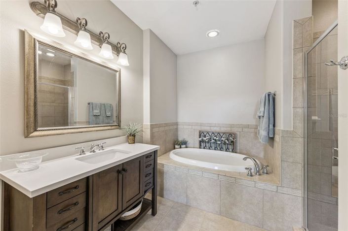 Image No.18-4 Bed Townhouse for sale