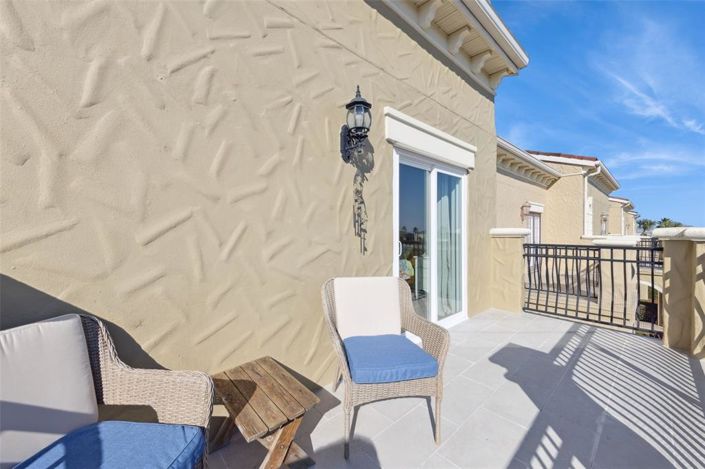 Image No.19-4 Bed Townhouse for sale